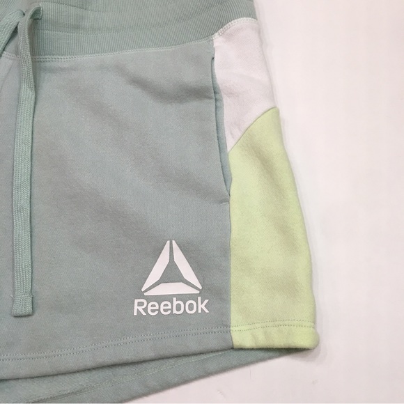 Lot of 2 Reebok Running Shorts Womens Size Medium Relaxed Fit Athletic Logo - Picture 3 of 11